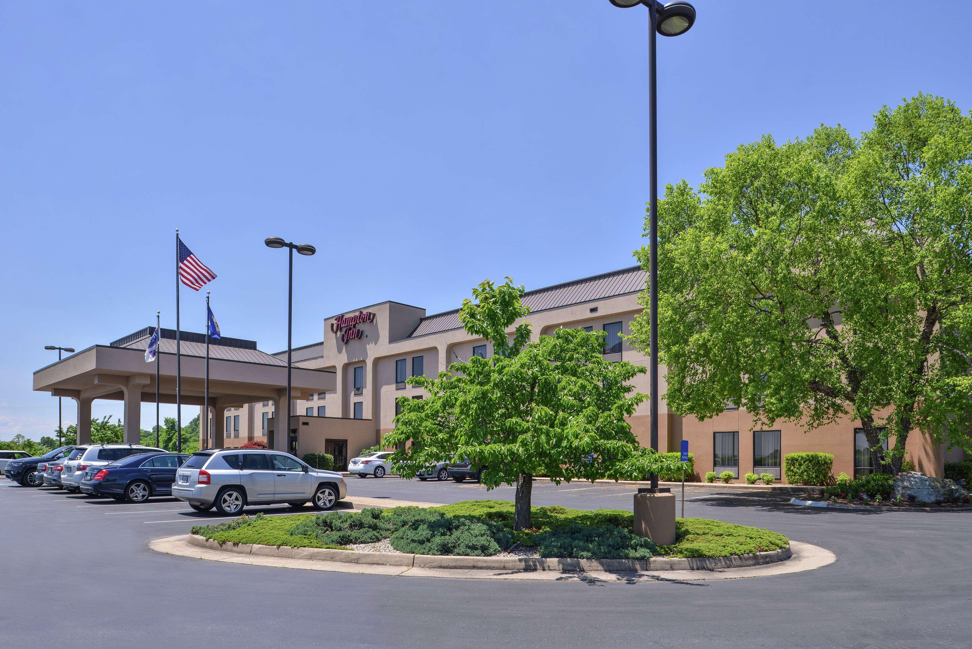 Hampton Inn Стонтон Екстер'єр фото