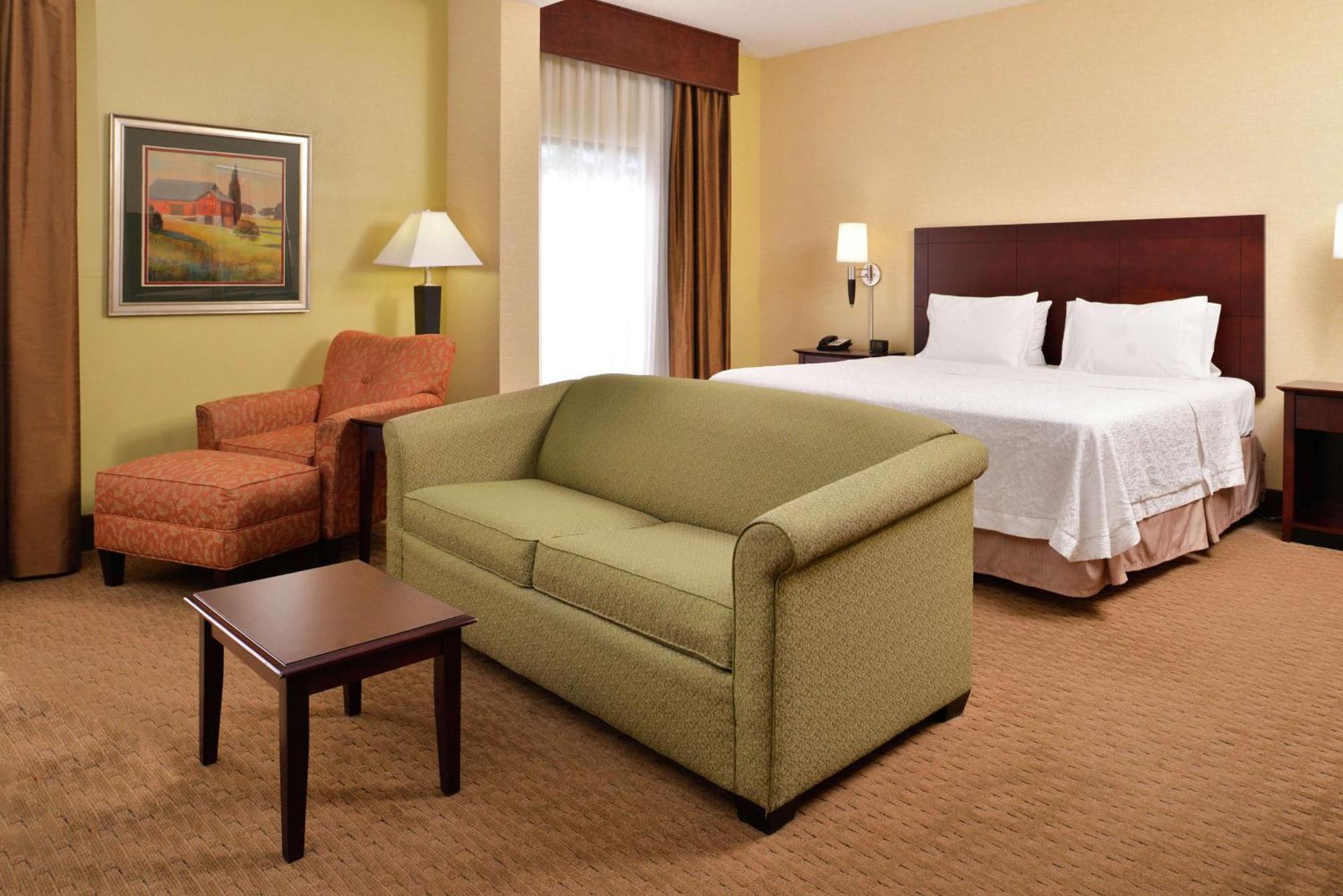 Hampton Inn Стонтон Екстер'єр фото